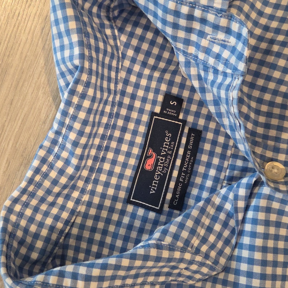 Vineyard Vines Classic Fit Tucker Shirt - Picture 2 of 2